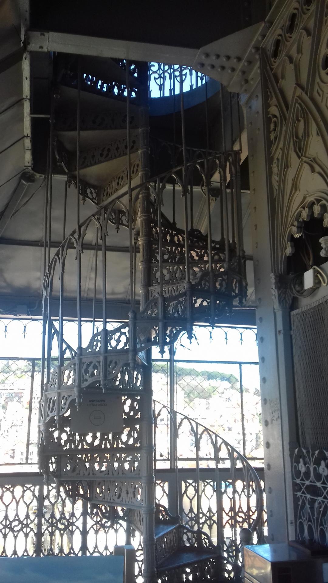 50-Elevador Escalier Eiffel pour la terrasse