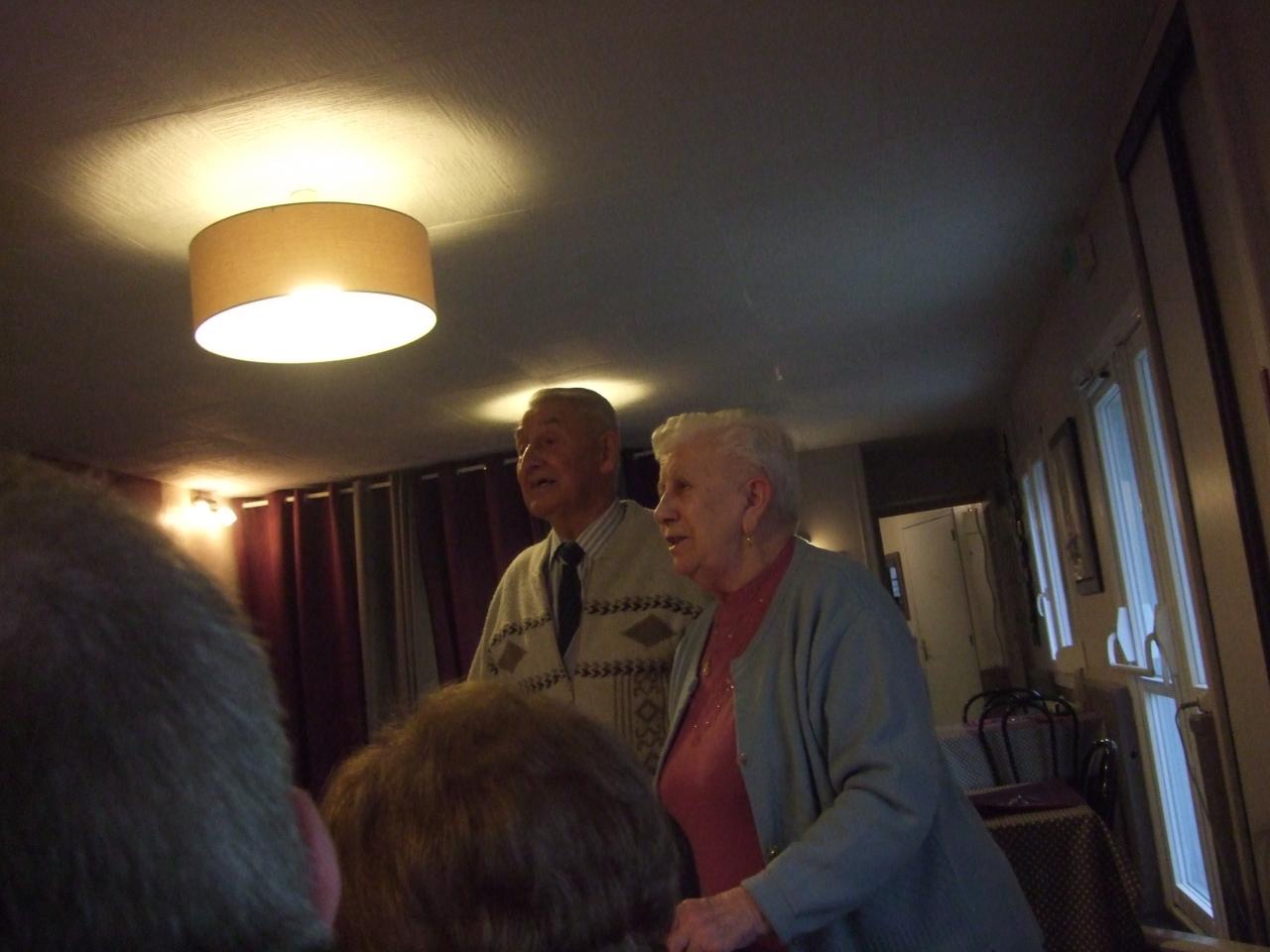 58-Daniel & Yvonne chantent