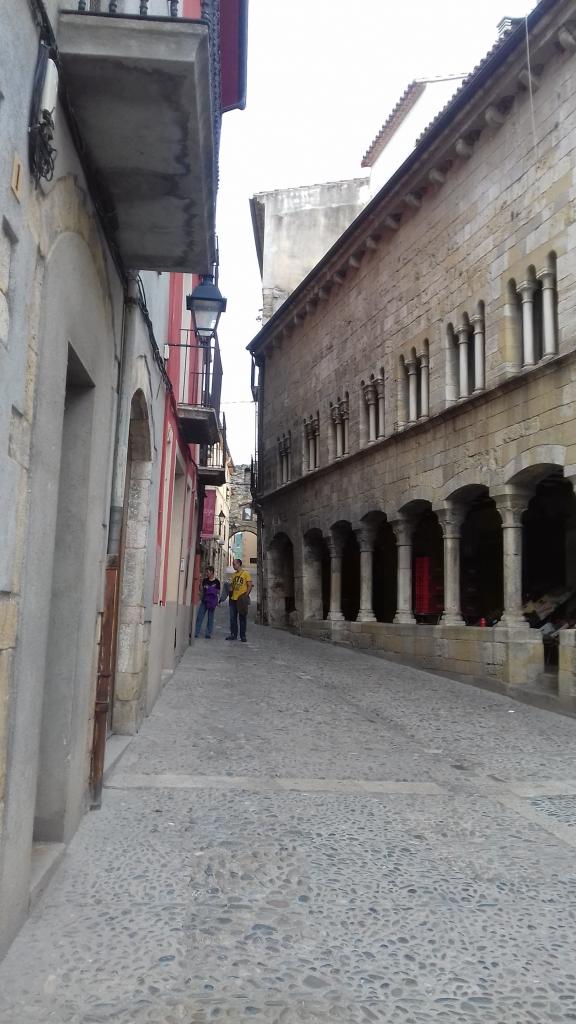 Le 19 Besalu 11