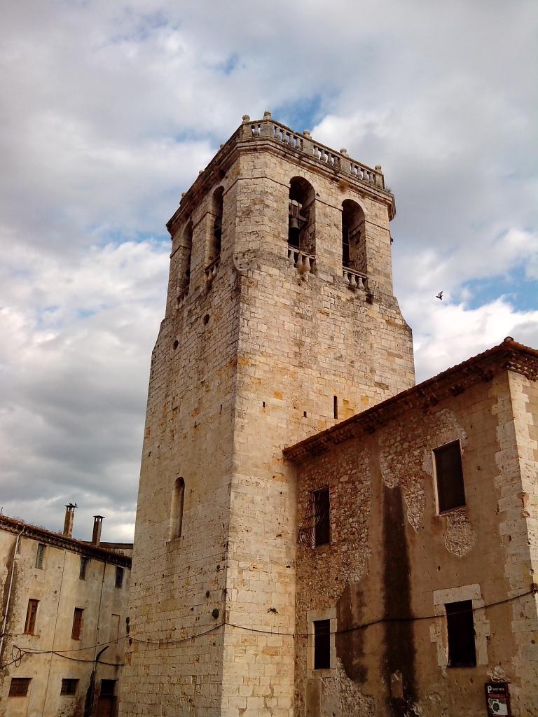 Le 19 Besalu 15