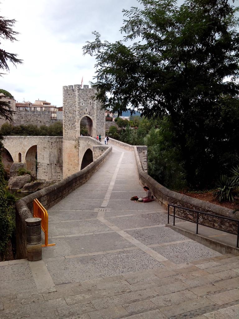 Le 19 Besalu 2